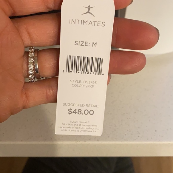 NWT Danskin Laser Cut Lounge Bras - Picture 4 of 4